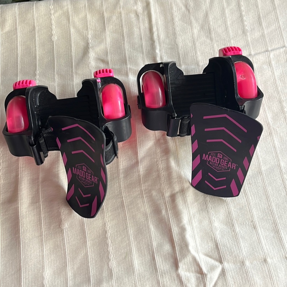 Skates that attach to your shoes